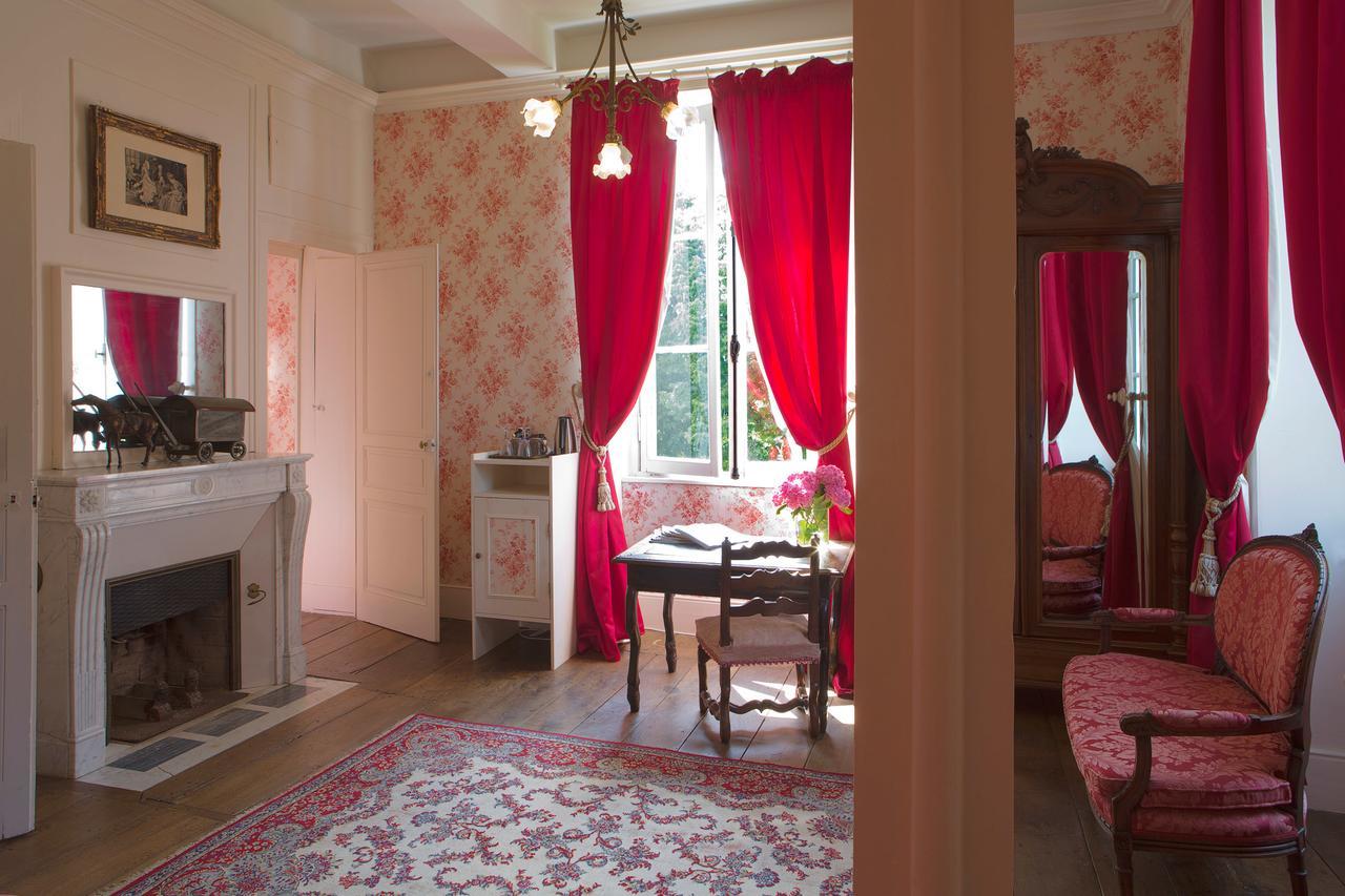 Abbaye Du Palais Bed and Breakfast Thauron Eksteriør billede